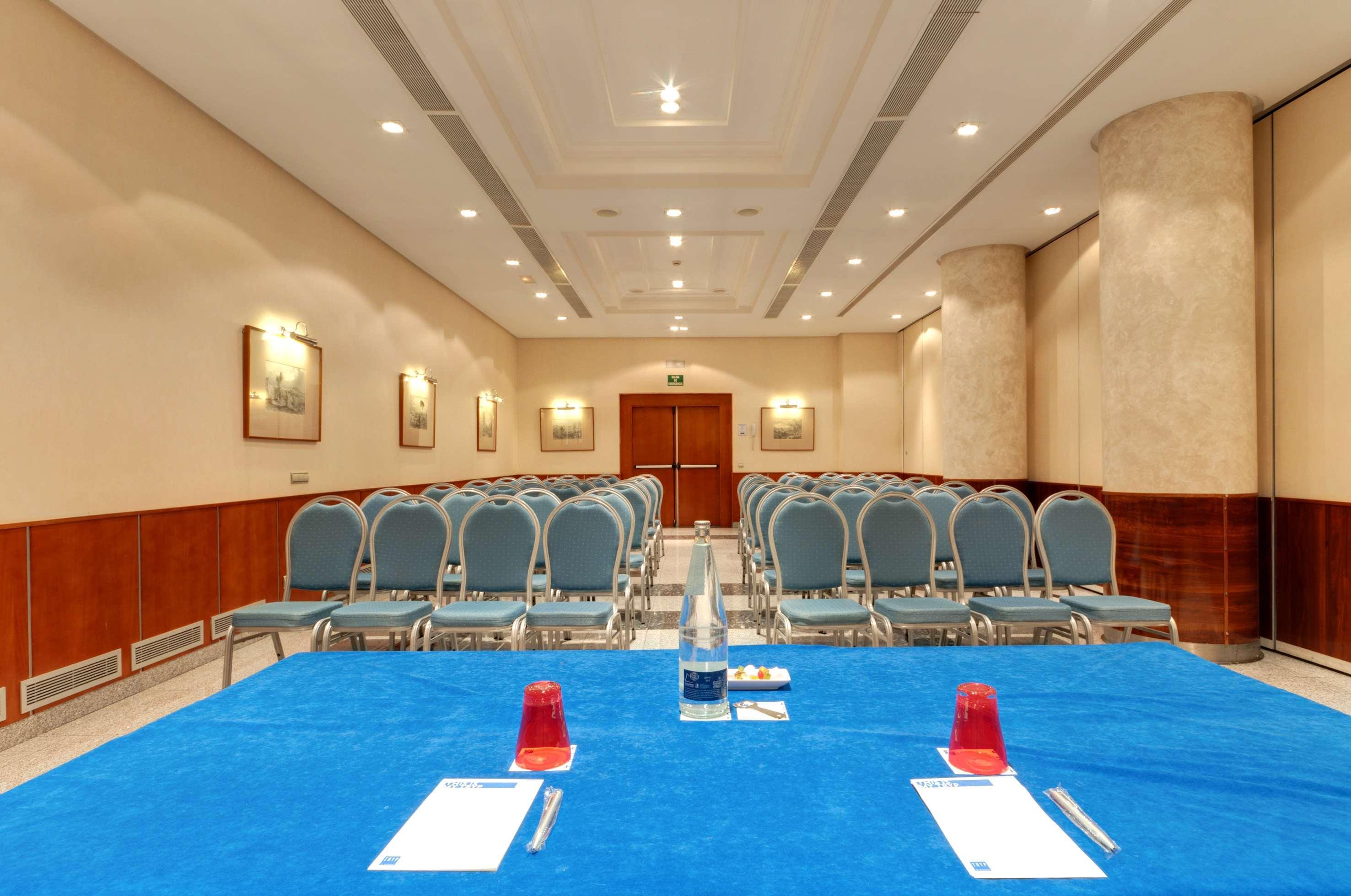 Hotel Zentral Leon Business photo